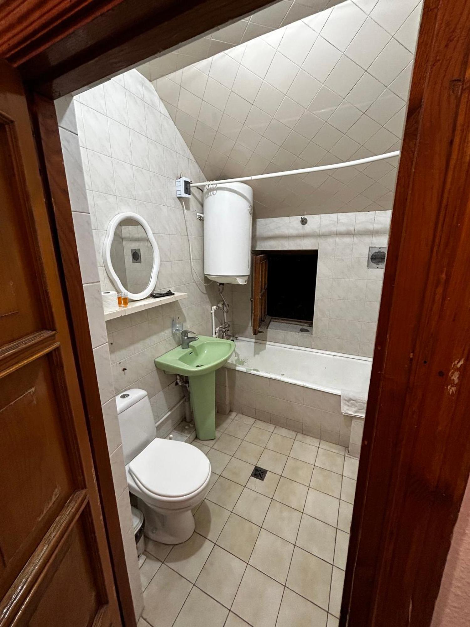 Duma Hotel Tbilisi Luaran gambar